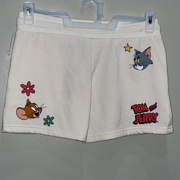 Tom and Jerry Shorts New - Picture 7 of 16